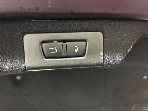 Used 2018 Maserati Quattroporte S Q4 AWD/4WD image 17