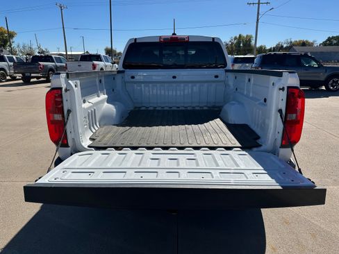 Used 2022 Chevrolet Colorado LT w/ LT Convenience Package image 28