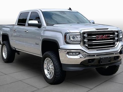 Used 2018 GMC Sierra 1500 SLT w/ Texas SLT Premium Package AWD/4WD image 3