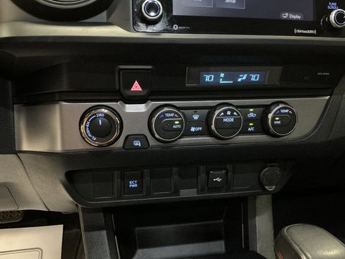 Used 2021 Toyota Tacoma SR AWD/4WD image 17