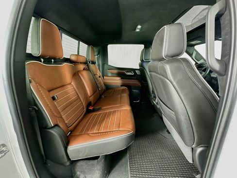 Used 2025 GMC Sierra 1500 Denali Ultimate AWD/4WD image 28
