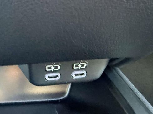 Used 2025 Lexus UX 300h AWD image 21