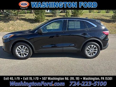 Certified 2022 Ford Escape SE w/ Convenience Package image 1