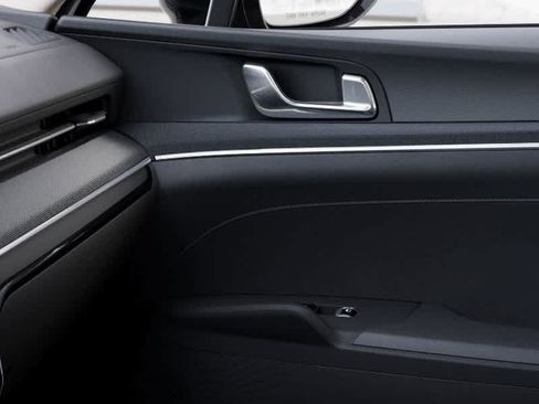 New 2026 Kia K5 LXS FWD image 25