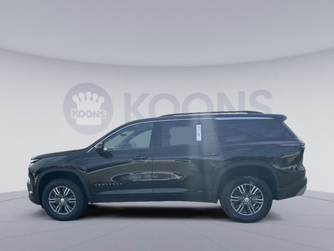 New 2026 Chevrolet Traverse LT w/ Driver Confidence Package image 2