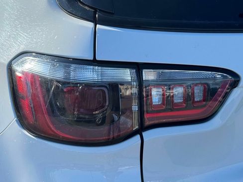 Used 2024 Jeep Compass Trailhawk image 11