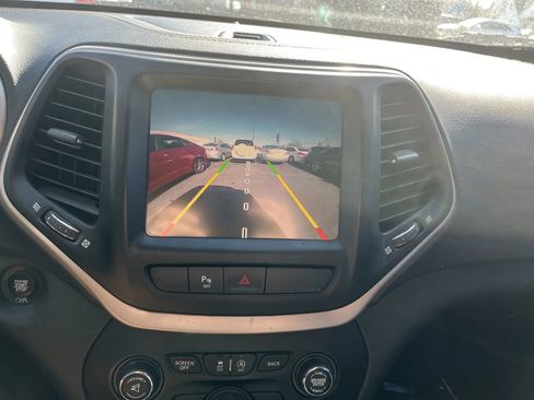 Used 2016 Jeep Cherokee High Altitude image 14