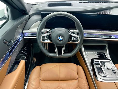 Certified 2023 BMW 740i RWD image 10