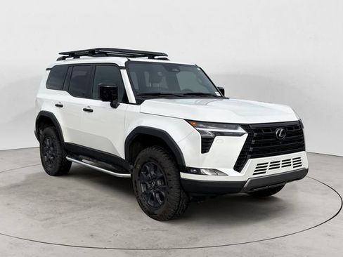 Certified 2025 Lexus GX 550 AWD/4WD image 3
