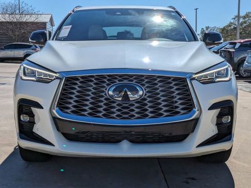 Used 2023 INFINITI QX55 Essential image 3