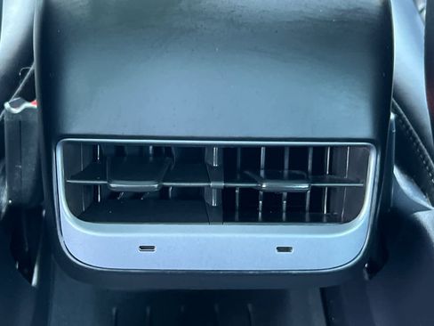 Used 2022 Tesla Model 3 image 14