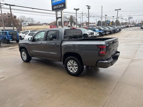 Used 2023 Nissan Frontier SV image 11