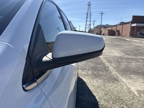 Used 2022 Chevrolet Equinox LT image 11