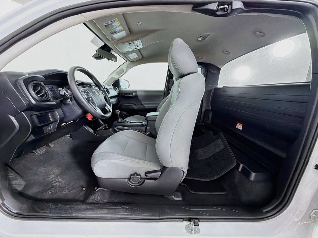 Used 2019 Toyota Tacoma SR AWD/4WD image 33