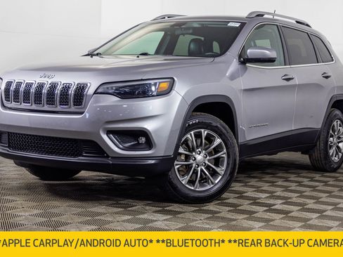 Used 2019 Jeep Cherokee Latitude Plus image 2