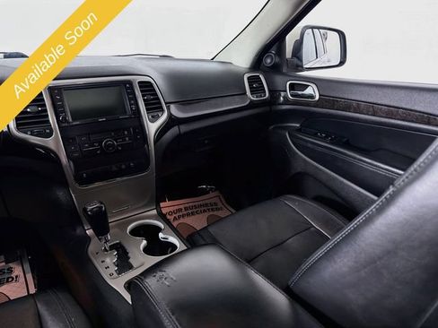 Used 2012 Jeep Grand Cherokee Laredo AWD/4WD image 22