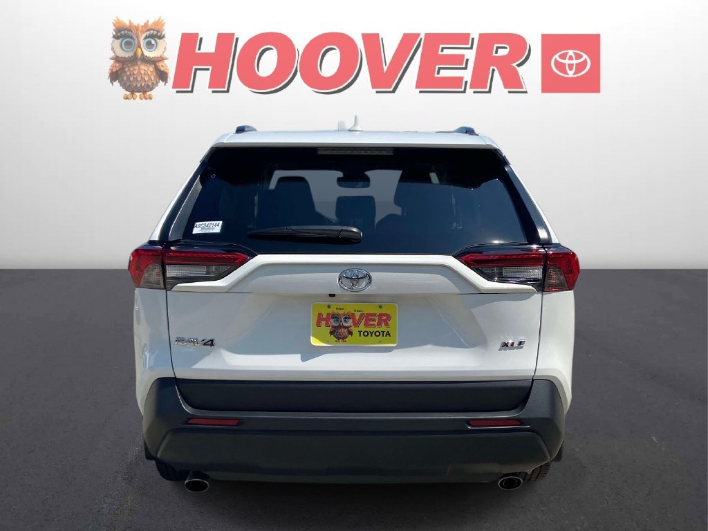 Used 2025 Toyota RAV4 XLE FWD image 5