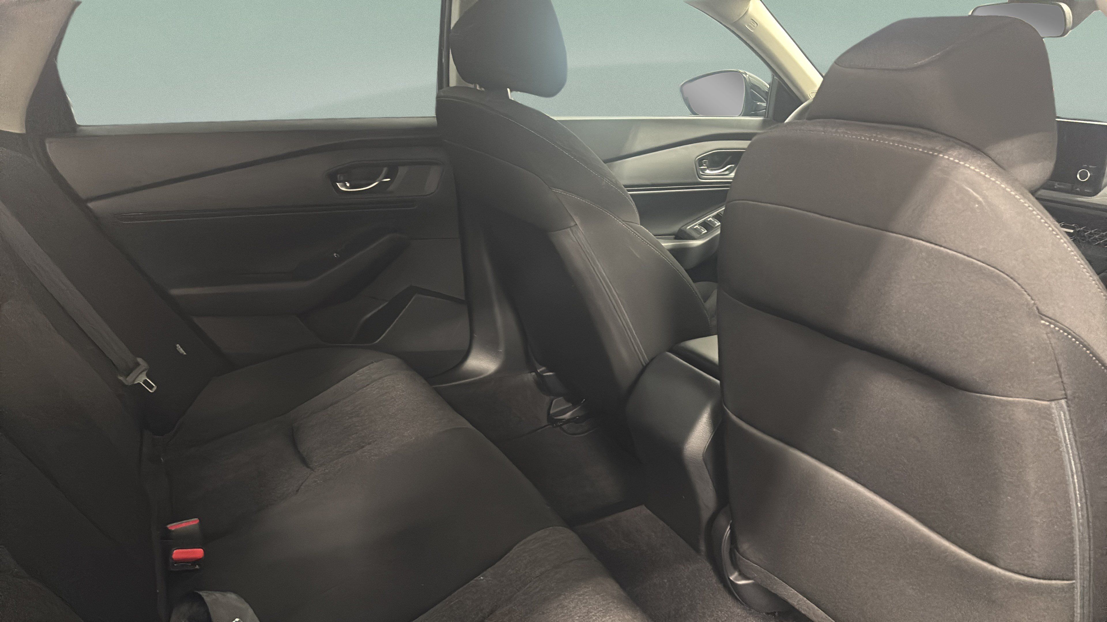 Used 2023 Honda Accord EX image 17