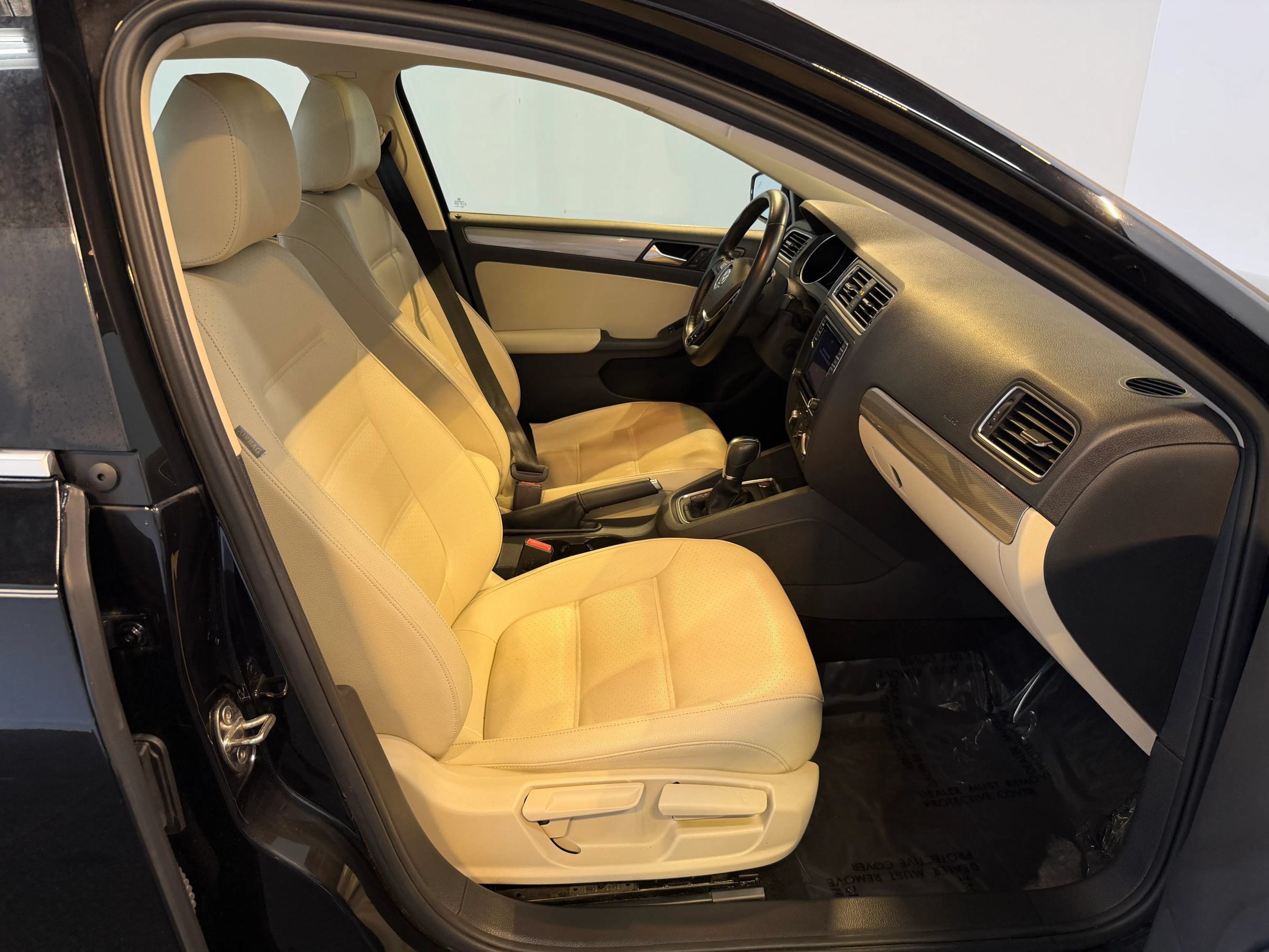 Used 2018 Volkswagen Jetta SE FWD image 27