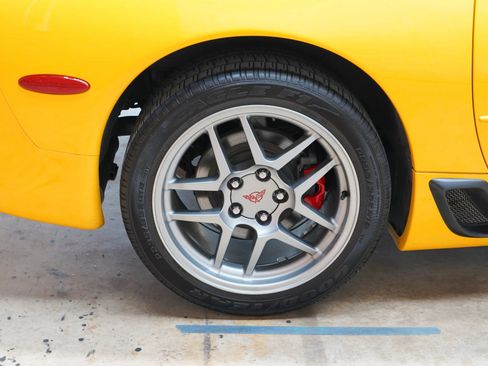 Used 2003 Chevrolet Corvette Z06 w/ Memory Package, 3 Drivers RWD image 53