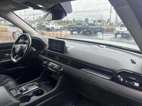 Used 2023 Honda Pilot EX-L image 13