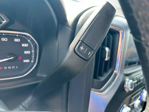 Used 2022 GMC Sierra 1500 Elevation w/ Driver Alert Package I AWD/4WD image 16