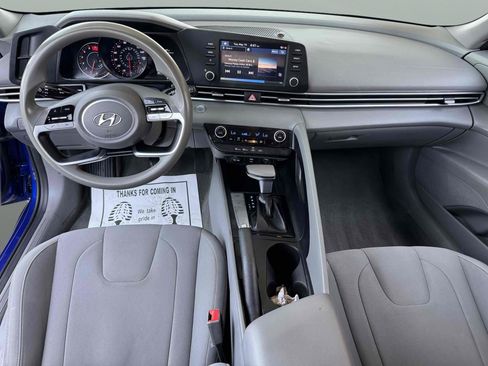 Used 2021 Hyundai Elantra SEL FWD image 12