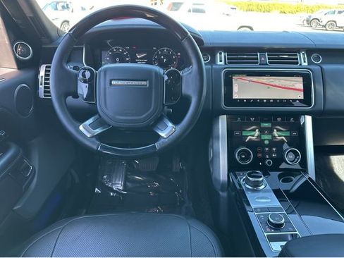 Used 2018 Land Rover Range Rover HSE image 6