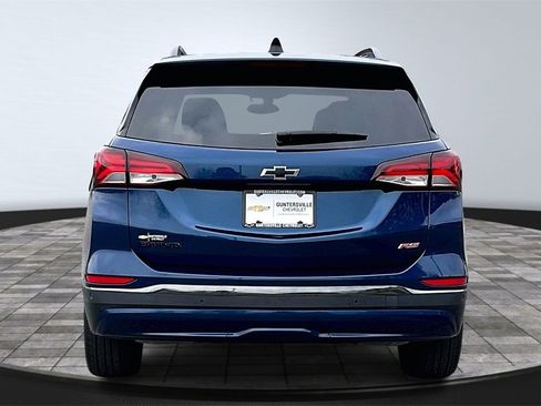 Used 2023 Chevrolet Equinox RS image 4