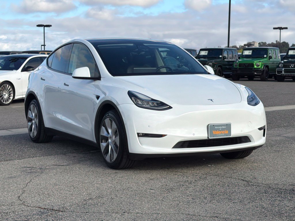 Used 2021 Tesla Model Y Long Range AWD/4WD image 4