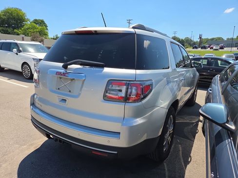 Used 2015 GMC Acadia SLT FWD image 4