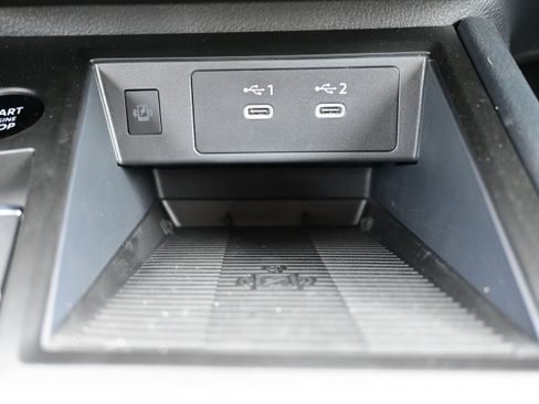 New 2026 Nissan Kicks SV w/ SV Premium Package image 27