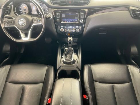 Certified 2022 Nissan Rogue Sport SL AWD/4WD image 17