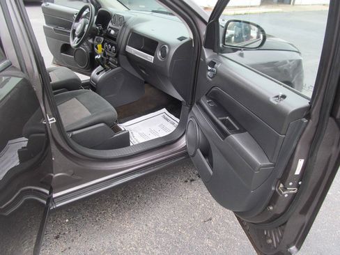 Used 2014 Jeep Compass Sport w/ Power Value Group AWD/4WD image 18