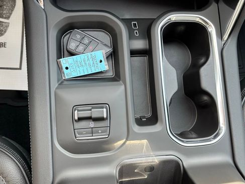 New 2026 GMC Sierra 2500 Denali w/ Denali Reserve Package image 19