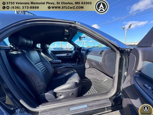 Used 2003 Ford Thunderbird image 13