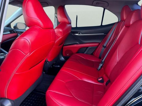 Used 2020 Toyota Camry XSE image 5