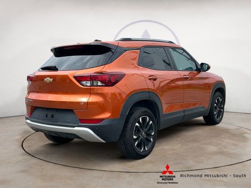 Used 2022 Chevrolet TrailBlazer LT w/ Convenience Package AWD/4WD image 3
