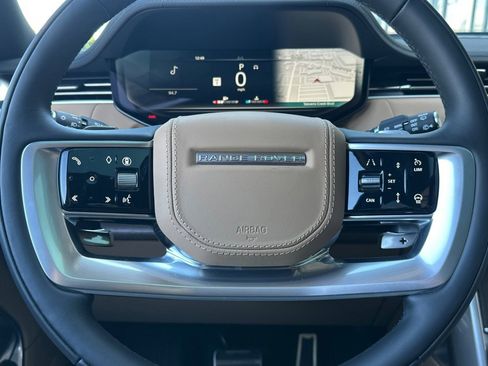 New 2026 Land Rover Range Rover SE image 16