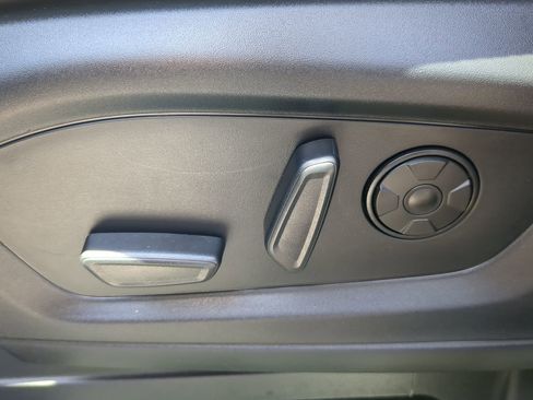 Certified 2025 Ford Explorer ST-Line w/ Premium Package image 30