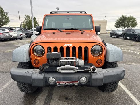 Used 2011 Jeep Wrangler Unlimited Rubicon w/ Trailer Tow Group AWD/4WD image 2