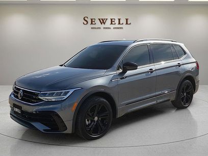 Used 2024 Volkswagen Tiguan SE R-Line