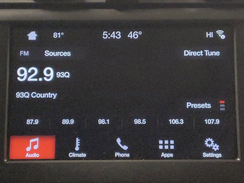 Used 2018 Ford Fusion SE w/ Fusion SE Technology Package image 25