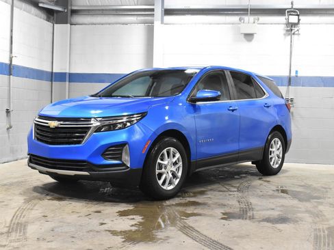 Used 2024 Chevrolet Equinox LT w/ LPO, Floor Liner Package image 6