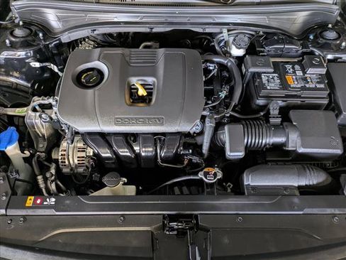 Used 2022 Kia Forte LXS image 23