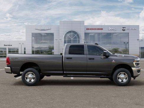 New 2026 RAM 3500 Tradesman AWD/4WD image 21