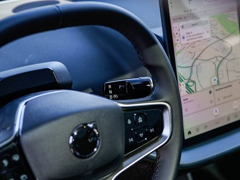 New 2026 Volvo EX30 Plus w/ Protection Package image 20