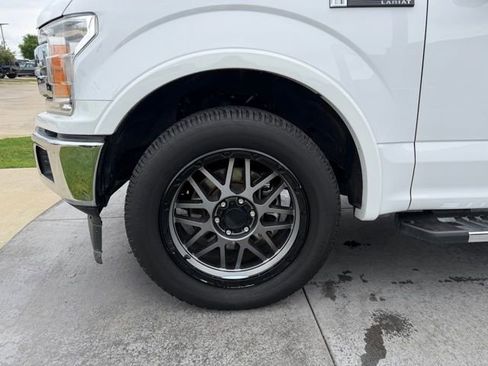 Used 2018 Ford F150 Lariat image 4