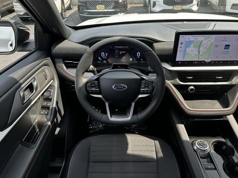 Certified 2025 Ford Explorer ST-Line AWD/4WD image 14