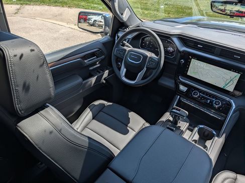New 2026 GMC Sierra 1500 Denali w/ Technology Package AWD/4WD image 9